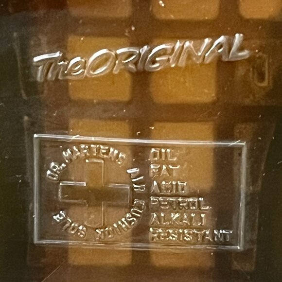 Dr. Martens 1460 Black Smooth Leather Combat Boots Iconic Yellow Stitch Size 8 - Picture 2 of 16